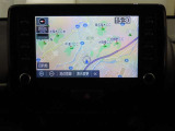 トヨタ純正ナビ装備!地図描写は文字も道もクリアで見やすく、滑らかに表示します。これさえあればもう道に迷わないですみますね♪