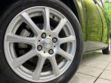 【15インチアルミホイール】外観にマッチしたアルミホイールを装着しております。各種アルミホイールや、スタッドレスタイヤも取扱いしております。是非ご相談ください♪