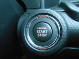 ・プッシュエンジンスタートなので鍵を挿さずにエンジンスタート!