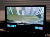 【バックカメラ】後退時も安心。リバース連動で画面が切り替わるのでとっても便利。