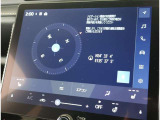 純正ナビを装備。タッチパネル式で使いやすく、お出かけもラクラクです。