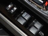 電動格納式ドアミラー・パワーウインドウを装備しています。