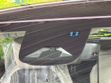 【シティブレーキアクティブシステム】低速走行中に前方の車両等を認識し、衝突しそうな時は警報とブレーキで衝突回避と被害軽減をアシスト。より安全にドライブをお楽しみいただけます。