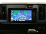 ナビ7型(NSZN-W70D)を装備。タッチパネル式で使いやすく、お出かけもラクラクです。