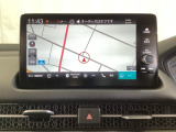 多機能と操作のしやすさを両立した、Honda CONNECT対応のナビディスプレーです。ETC2.0車載器もナビゲーション連動し、スマートフォン用Bluetoothユニット付きです。