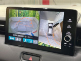【全周囲カメラ】専用のカメラにより、上から見下ろしたような視点で360度クルマの周囲を確認することができます☆死角部分も確認しやすく、狭い場所での切り返しや駐車もスムーズに行えます。