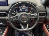 【純正革巻きステアリング】上質な革を使用することで、手にしっかり馴染みとても運転しやすいハンドルです♪