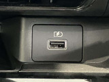 運転席手元にUSB電源ソケットあります☆