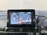 空から見下ろしているような視点で周囲を確認できるアラウンドビューモニター。駐車時にとても便利です。