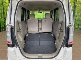 普段のお買い物や通勤、送迎等に十分な荷室スペースを確保しております。セカンドシートを倒すと、大きな荷物の積載も可能です♪