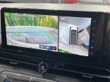 【全周囲カメラ】専用のカメラにより、上から見下ろしたような視点で360度クルマの周囲を確認することができます☆死角部分も確認しやすく、狭い場所での切り返しや駐車もスムーズに行えます。