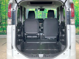 普段のお買い物や通勤、送迎等に十分な荷室スペースを確保しております。セカンドシートを倒すと、大きな荷物の積載も可能です♪