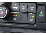運転席・助手席に2段階の温度調整があるシートヒーターを装備。寒い朝、車に乗り込んですぐにシートヒーターをオン!温かさが広がり、冷たい朝も快適に始まります♪