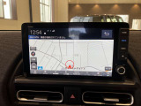 9インチディーラーオプションナビとなっております。インターナビも対応しているので日本全国おでかけすることができます!