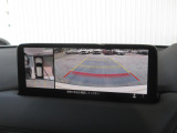 360&deg;ビューモニターを搭載しています。コーナーセンサーと合せてお使いいただくことで、安全、安心にお車の取り回しを行っていただけます。