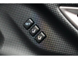 運転席のシートポジションメモリー機能は、登録済みの運転者と交代しても、シートポジションの変更の手間がかかりません。