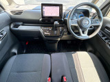 前席内装の全体像です。是非実車をご覧にお越し頂き実際にお座りください。