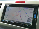 メモリーナビを装備しております。 お出かけに大変便利です。