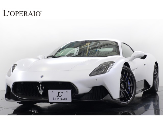 マセラティ MC20 