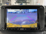バックカメラが装備されており、後方の安全確認はもちろんのこと狭い場所での駐車や雨の日・夜間など視界の悪いコンディションでのストレスの軽減にもなります!