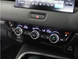 ◆オートエアコン装備◆ お好みの温度を設定をするだけで、後は、自動で風量を調節してくれます!快適にドライブが楽しめます。