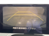 【バックモニター】後ろのカメラの映像をモニターに映し出すことができます!後方の見えない死角や、障害物との距離感をしっかり確認することができます!駐車が苦手な方におすすめです。
