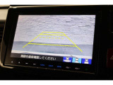 バックカメラが装備されており、後方の安全確認はもちろんのこと狭い場所での駐車や雨の日・夜間など視界の悪いコンディションでのストレスの軽減にもなります!