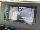 空から車を見たような「アラウンドビューモニター」!車の周りが一目で確認できるので、小さなお子様や障害物があっても安心して乗ることができます♪
