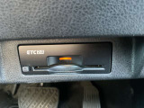 ETCがあればスムーズに料金所を通過できます。ビルトインタイプですっきりとおさまっております。