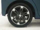◆純正アルミホイール装着車です!これで足元まわりもおしゃれにきまります!