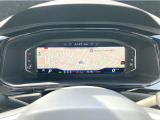 液晶式メーターはナビ画面も全画面表示することができます。