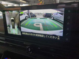 空から車を見たような「アラウンドビューモニター」!車の周りが一目で確認できるので、小さなお子様や障害物があっても安心して乗ることができます♪