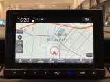 8インチディーラーオプションナビとなっております。インターナビも対応しているので日本全国おでかけすることができます!