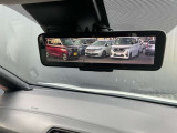 インテイリジェントスマートルームミラーを装備しておりますので、後席の荷物・後席者を気にすることなく、後続車等の確認をすることができます。