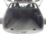 広々としたラゲージスペースを備えています。大きなものや長さのある荷物もしっかりと積み込めます。