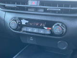 オートエアコンもついておりますので、快適な温度で運転が出来ます。