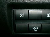 左側電動スライドドア装備です。運転席からボタン操作で開閉できます