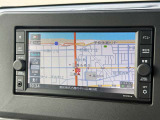 [日産純正ナビ]遠くへのお出かけする際の心強い味方です!細かい所までの詳細地図が出たり、目的地の登録件数が多く便利で快適です。