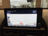 9インチディーラーオプションナビとなっております。インターナビも対応しているので日本全国おでかけすることができます!