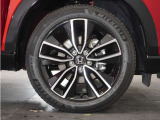 アルミホイール装着車です!これで足元まわりもおしゃれにきまります!