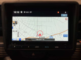 8インチディーラーオプションナビとなっております。インターナビも対応しているので日本全国おでかけすることができます!