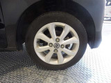 純正アルミホイール付きです