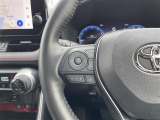 【 ステアリングスイッチ 】手元のスイッチでナビ操作が可能で、非常に便利な機能です!取り付けのナビによってはオプション設定となっております!詳しくはスタッフまで♪//