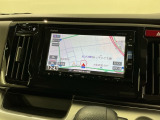 アップルカープレイ対応ギャザズナビ搭載です。知らない道も安心ですね!