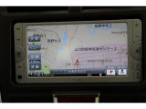 純正ナビを装備。初めての場所へのお出かけもナビがあると安心です。ハンズフリー通話に使えるBluetoothにも対応しています♪