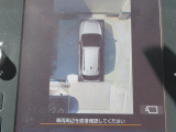 デジタルマルチビューモニターを装備。道路端への幅寄せ、駐車時などに死角になるエリアの確認をカメラでサポートします。
