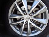 純正アルミホイール!!格好良くてホイールがあなたの愛車をいっそう輝かせます☆