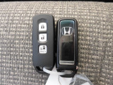 Hondaスマートキーシステムは携帯しているだけで施錠や解錠、エンジン始動もできる便利な機能です!
