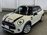 高年式、走行距離が少ない。装備、価格に魅力がある。私たちセールススタッフが「自分でも乗りたい。」と思うMINIをご用意するように心がけております。