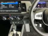 ホンダ純正メモリーナビ搭載なので、遠方へのドライブもお任せ下さい!ステアリング左手側にオーディオ関連のコントロールスイッチを配置しています。操作時は視線を逸らすことなく運転に集中できます